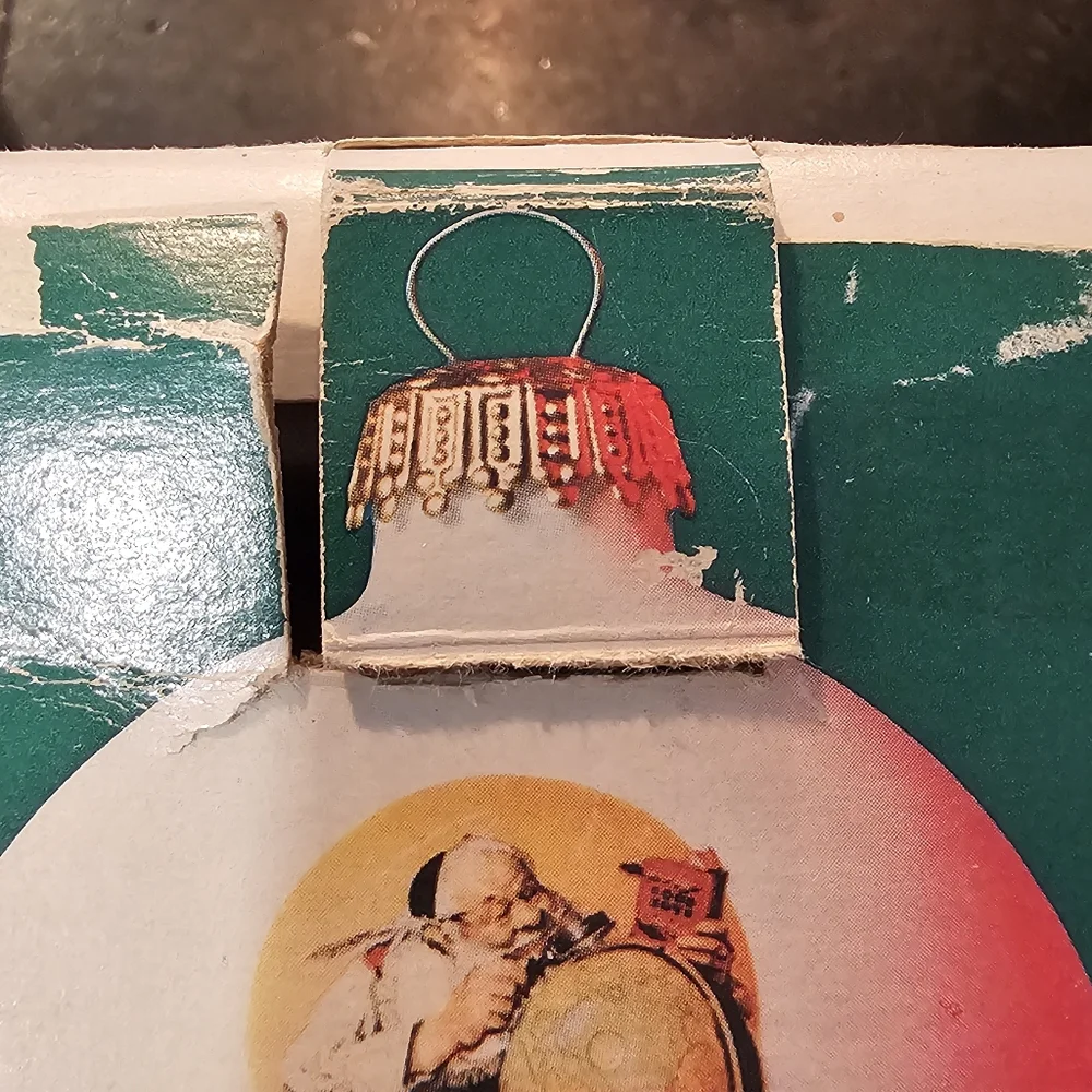 Vintage 1976 Norman Rockwell 2nd limited edition Christmas ornament Bicentennial